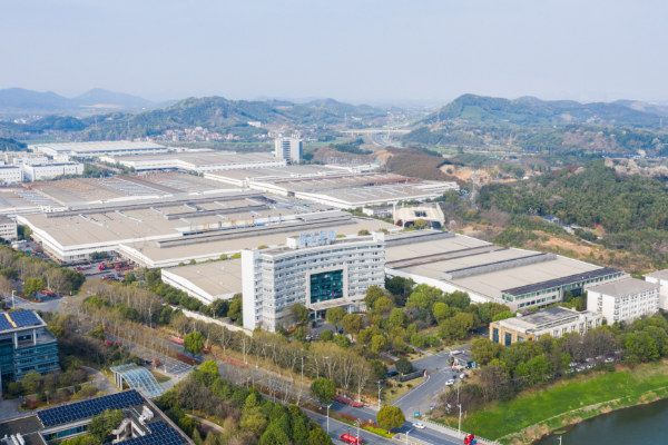转载【改革之进 杭企向新】带领中国叉车实现跨越式发展 广发体育
：“叉”起新能源叉车的标杆